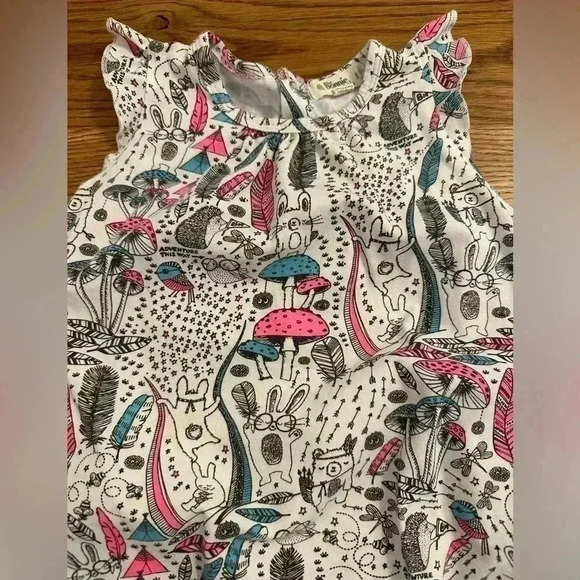 The Bonnie Mob Wilderness Frill Sleeve Romper-Pink - Picture 2 of 8